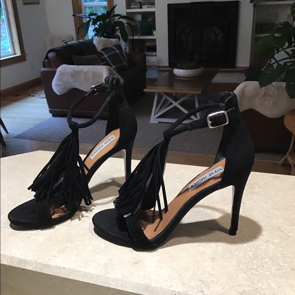 Steve Madden Suede Fringe Boho High Heel Sandals
